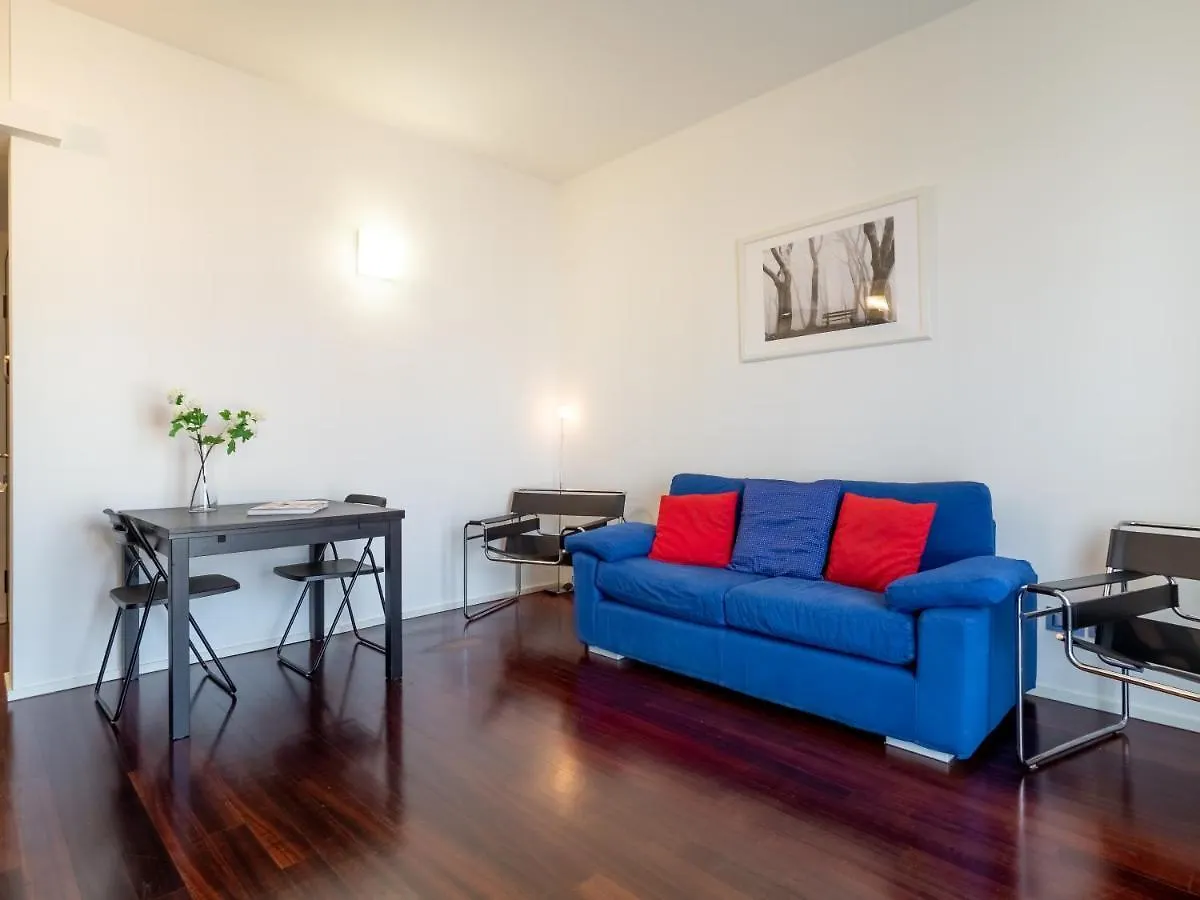 Apartament Vigliani 19 Милан